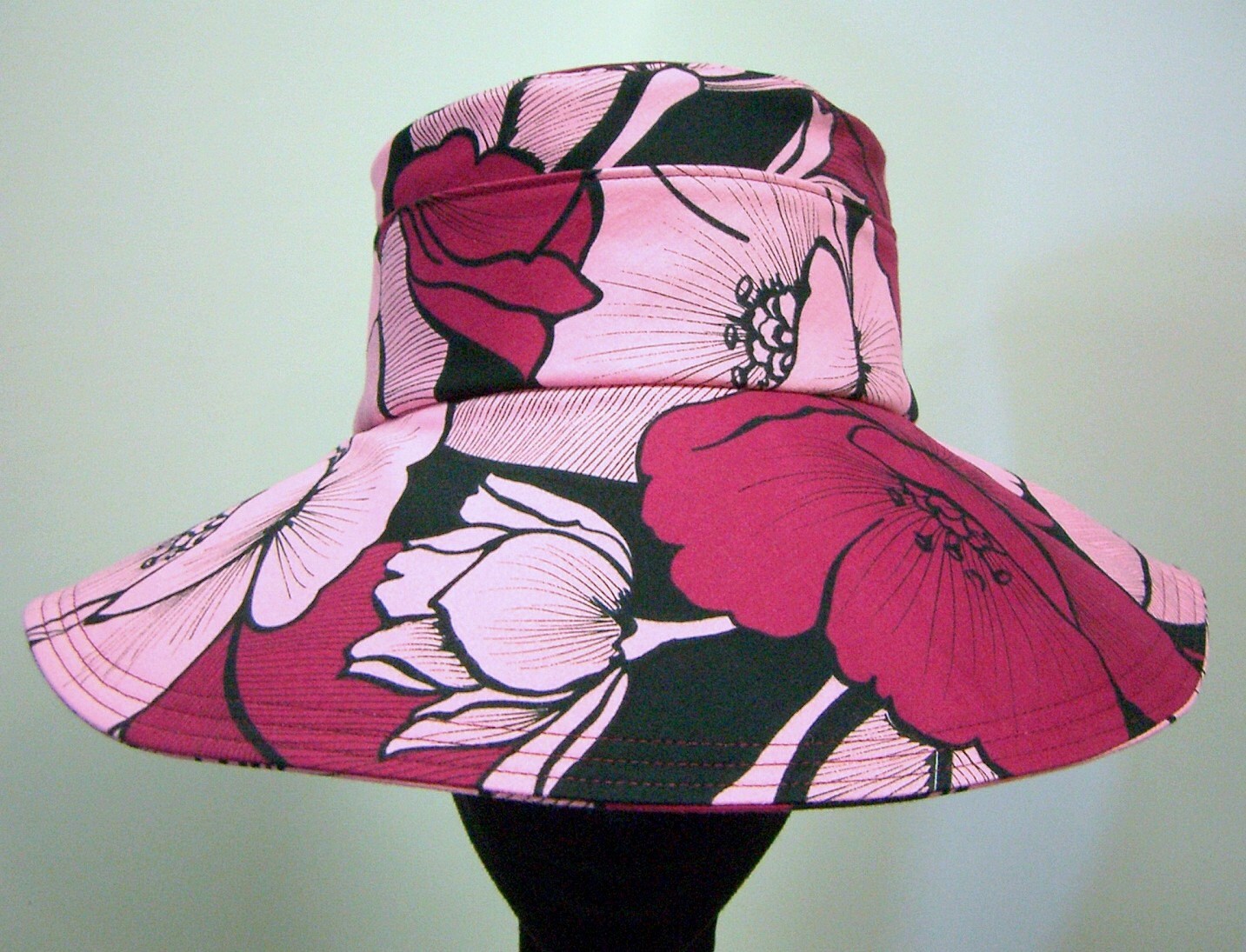 Nadine New York Pink Flower Wide brimmed hat