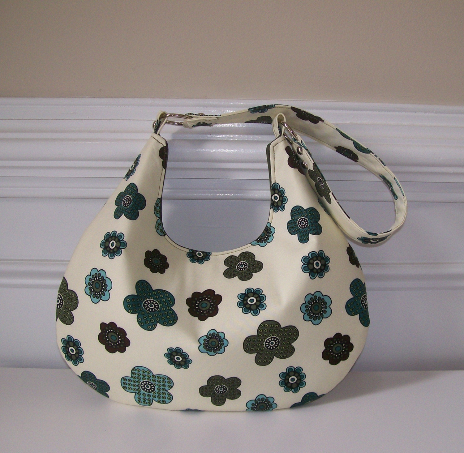 free gathered hobo bag sewing pattern