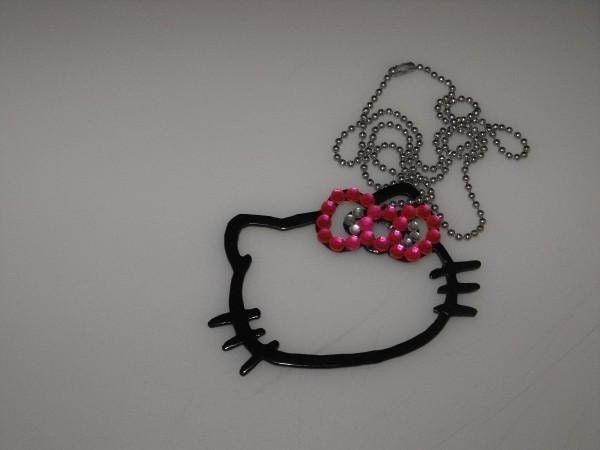 Hello Kitty Outline. Small Hello Kitty Outline W/ Gemed Bow Necklace. From SnBBakery