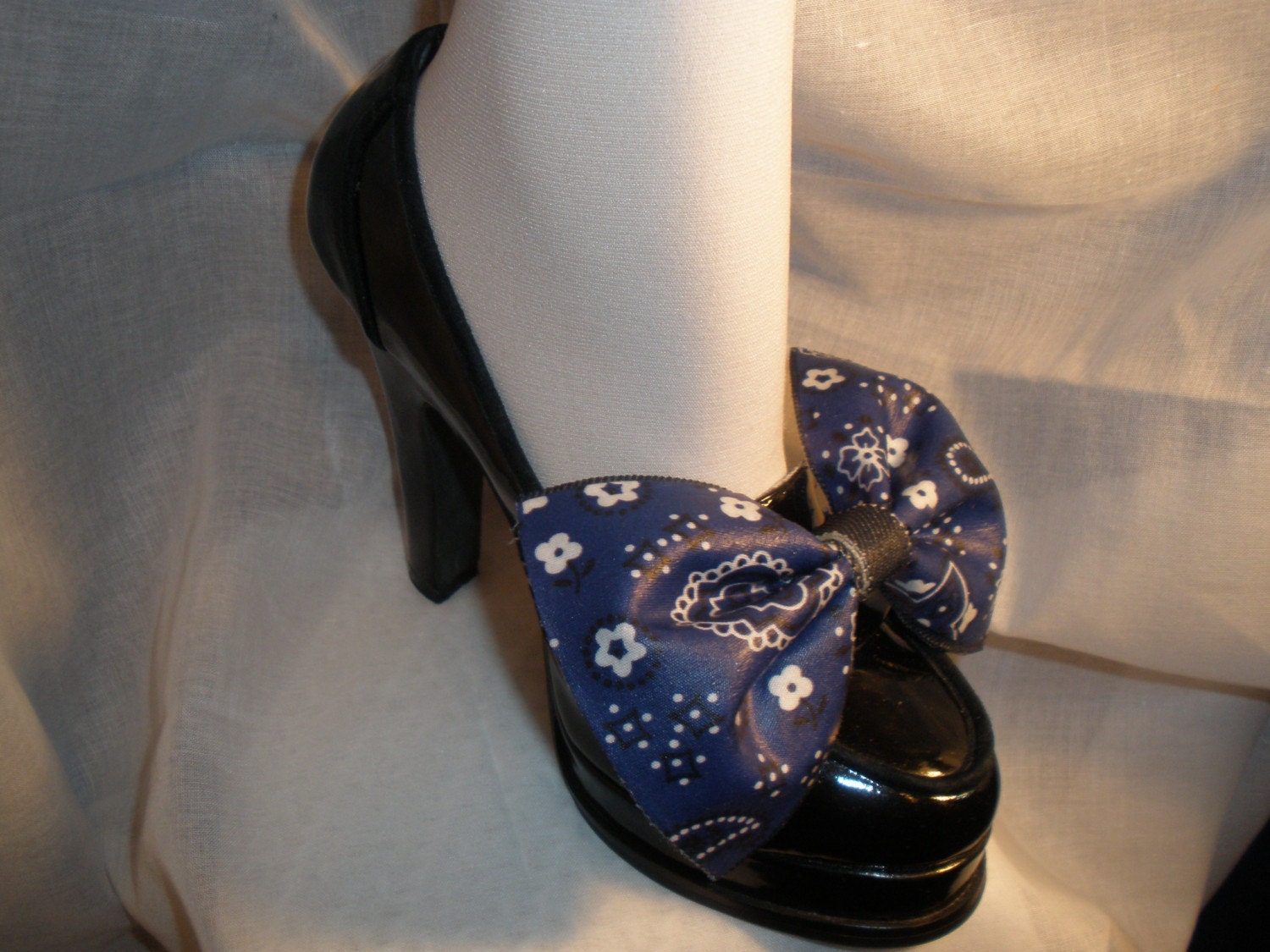 Just So Cute Bow Shoe Wrap Accessories for Your High Heel Shoes Not Shoe Clips