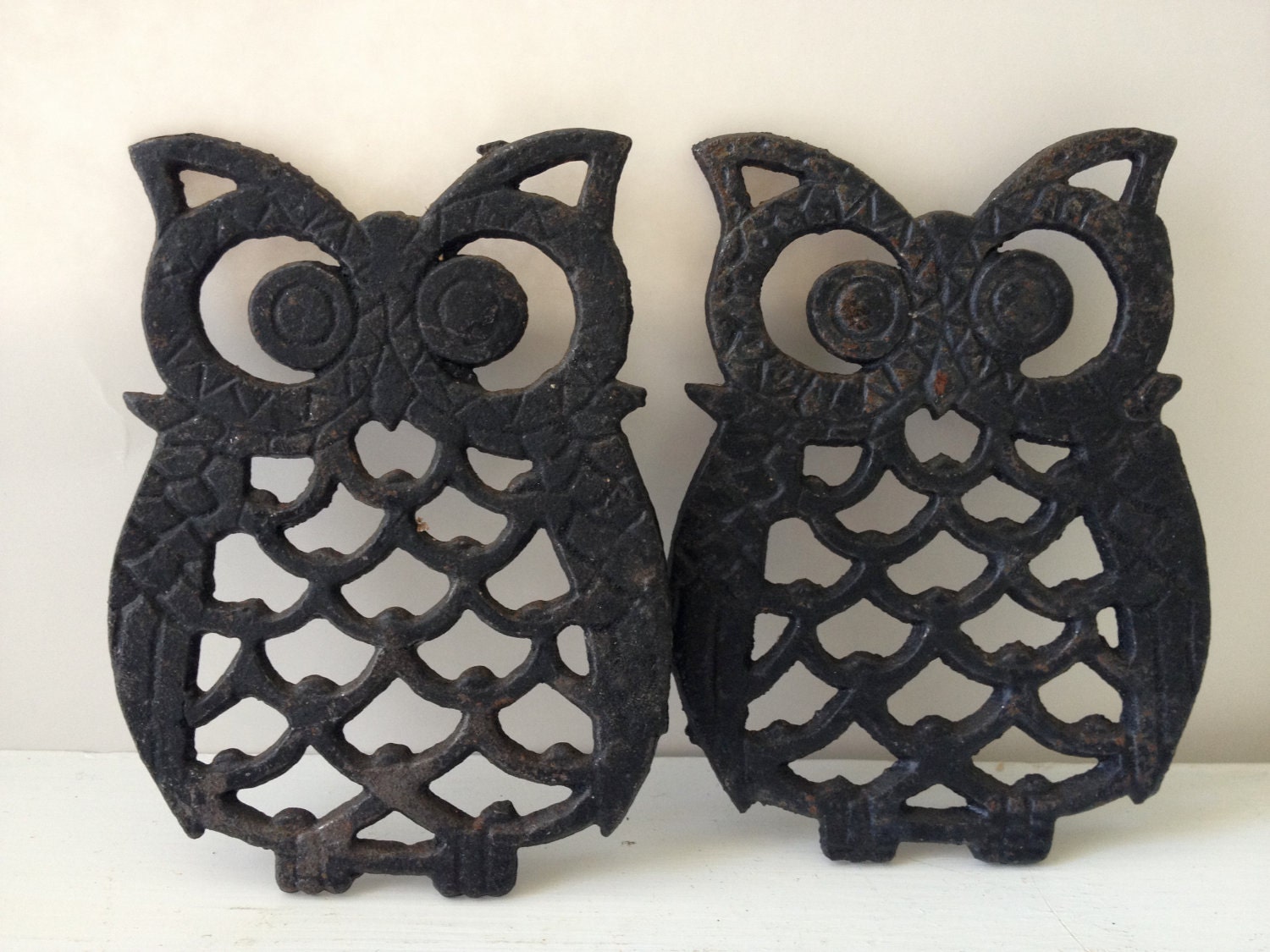 Set of 2 Vintage Owl Trivits