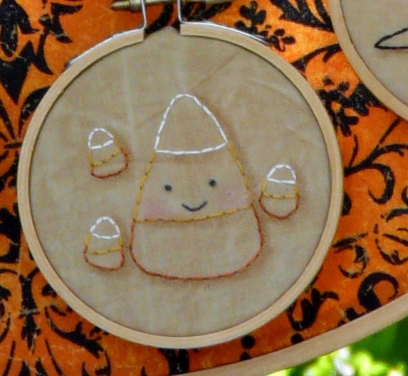 2012 mini Halloween hoop embroidery E Pattern PDF stitchery 20 designs pumpkin witch bat pumpkin monsters candy corn prim primitive