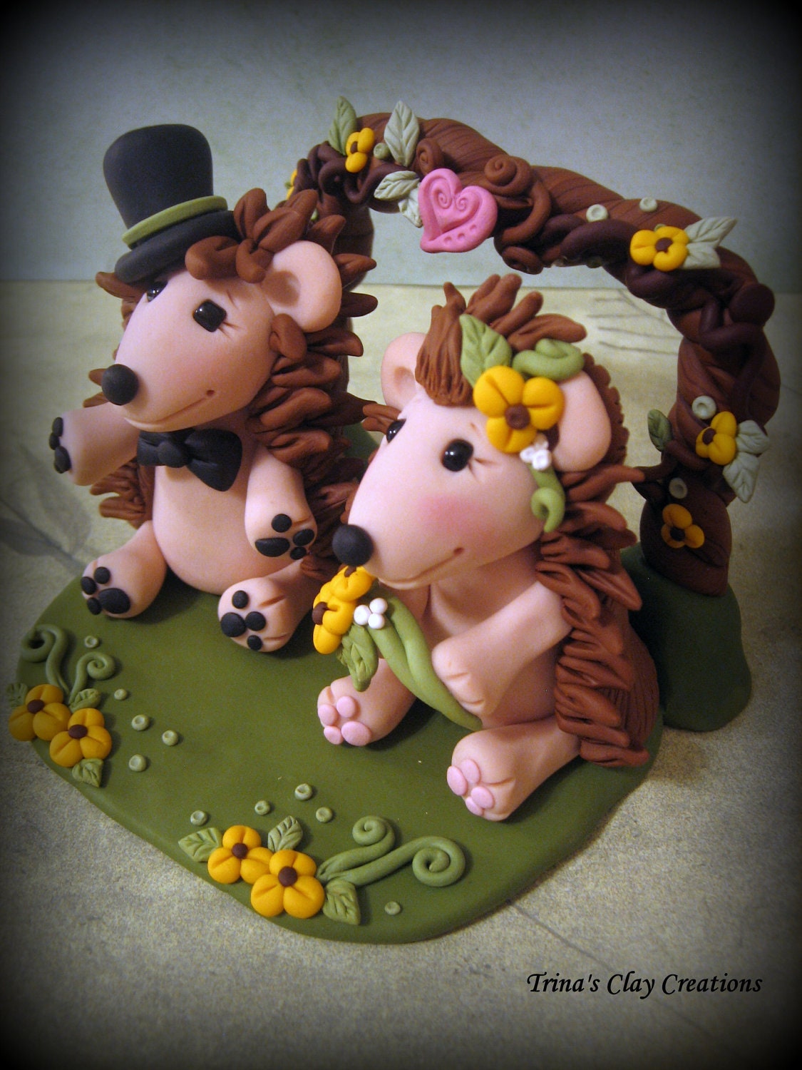 Wedding Cake Topper, Custom Cake Topper, Hedgehog with Flowers, Hedgehog Wedding Topper