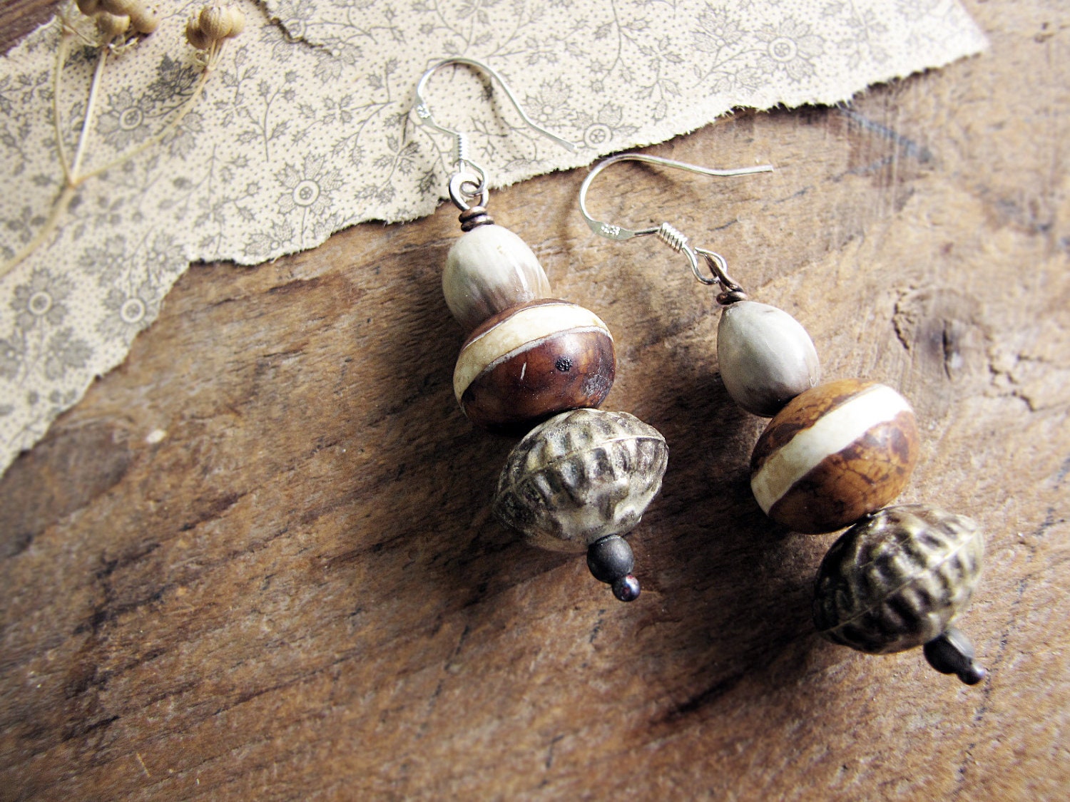 Willendorf - primitive romantic earrings - vintage beads - tribal rustic
