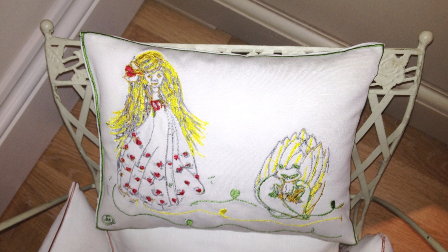 Heart Princess and the Frog-Artistic Textured Embroidery - Throw Cushion