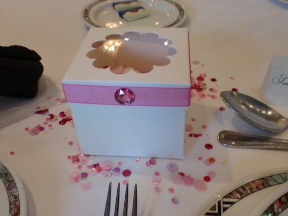 Cream and pink Organza Cupcake favour boxes for Weddings, Parties, Gifts etc ( 4 )
