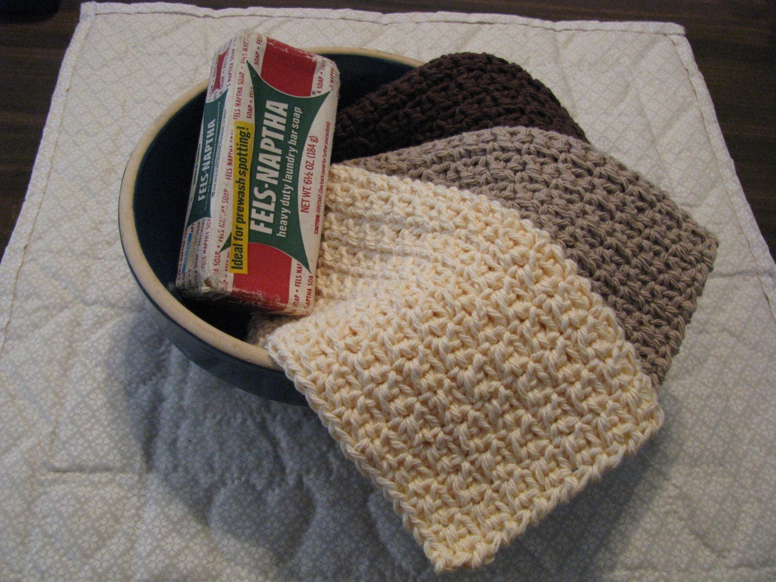 Whit&apos;s Knits: Granny Circle Placemats - Knitting Crochet Sewing